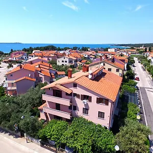 Mira 1293 Apartment